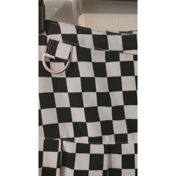 Hot Topic Mini Skirt Pleated Checkered Chains Skater Punk Goth Medium - Picture 2 of 4